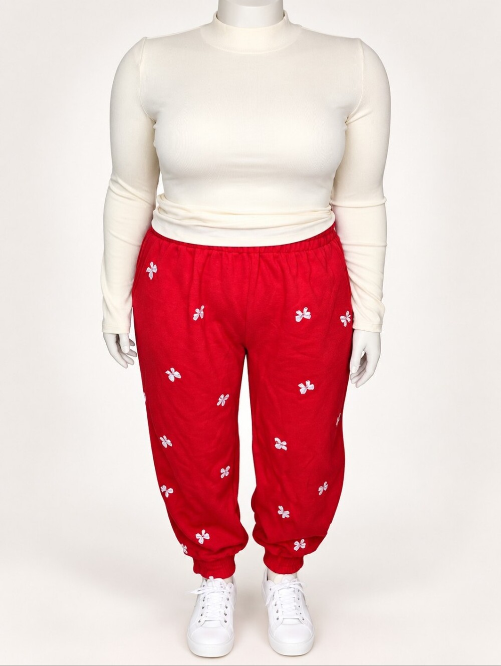NWT Ampersand Avenue Red Bow Joggers 2XL Holiday Christmas Cozy Lounge